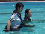プール仕舞いの名残